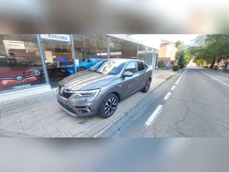 Renault Arkana 1.3 TCE 140CV foto 12